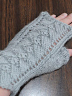 Fingerless Gloves in Allegro Aran