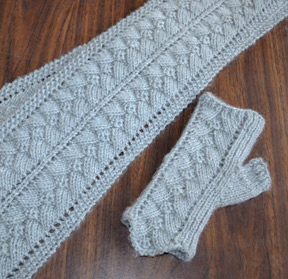 Pyramid Lace Mitts & Scarf in Allegro Aran