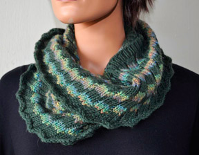 Danube & Merino5 Estonian Infinity Scarf