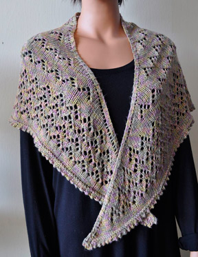 Market Shawl in Panda Pearl